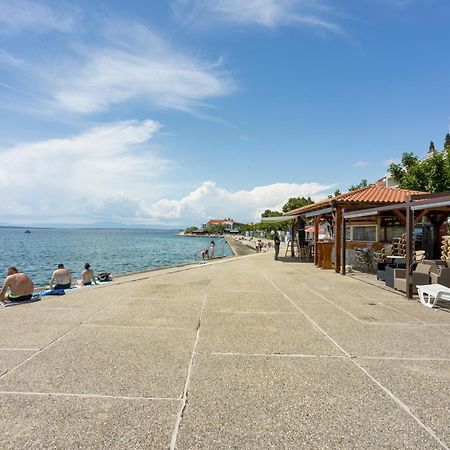 Apartments By The Sea Selce, Crikvenica - 15063 Ngoại thất bức ảnh