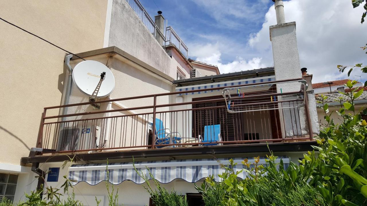 Apartments By The Sea Selce, Crikvenica - 15063 Ngoại thất bức ảnh